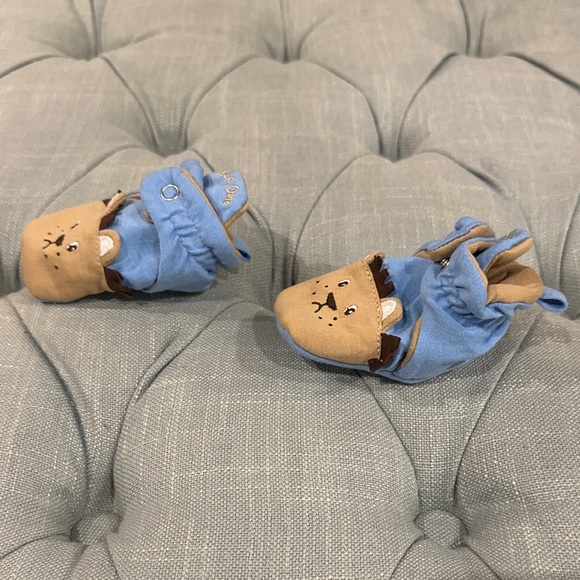 Robeez Blue and Tan Kids Slippers - Picture 2 of 6